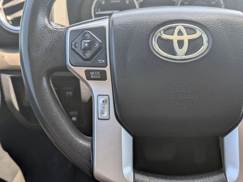 Used 2017 Toyota Tundra SR5 w/ SR5 Upgrade Package RWD image 28