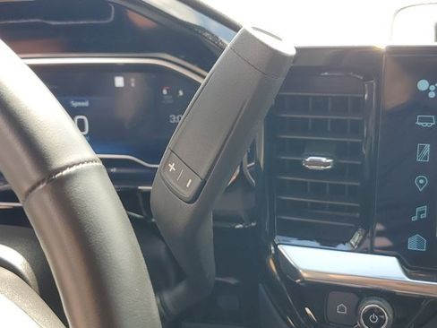 Used 2023 Chevrolet Silverado 1500 RST image 27