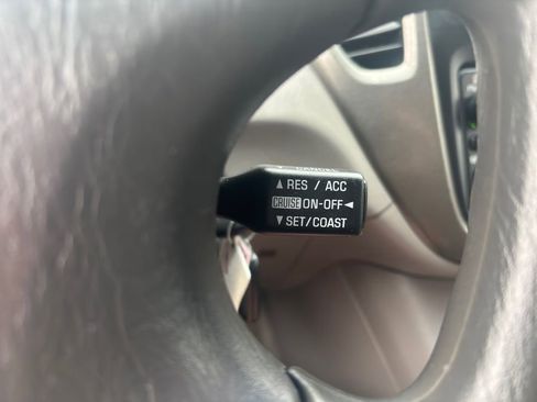 Used 2003 Toyota Highlander Limited image 25