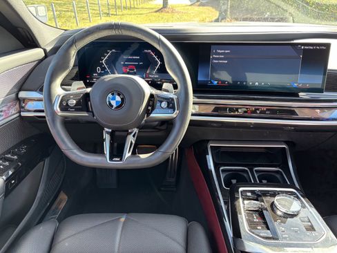 Certified 2025 BMW 740i 740i image 31