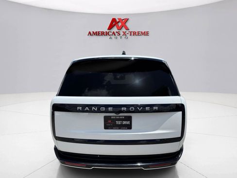 Used 2024 Land Rover Range Rover SE AWD/4WD image 5
