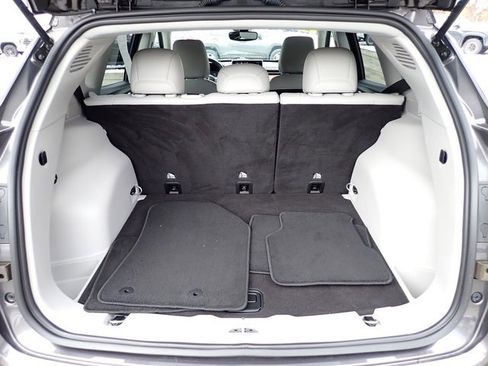 Used 2022 Jeep Compass Limited image 6