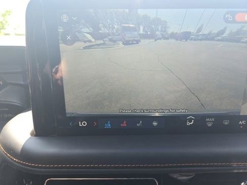 Used 2025 Lincoln Aviator Black Label AWD/4WD image 9