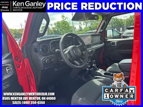 Certified 2025 Jeep Wrangler Unlimited Rubicon 4xe w/ Safety Group AWD/4WD image 21
