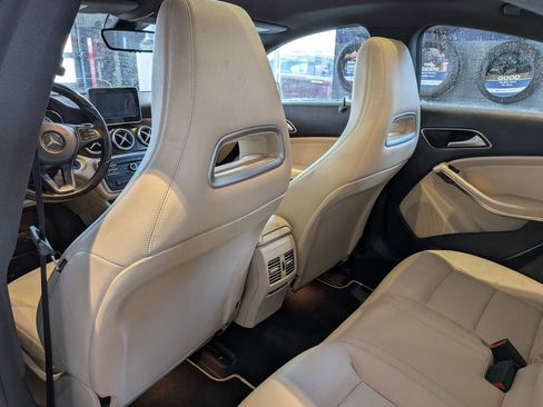 Used 2015 Mercedes-Benz CLA 250 image 15