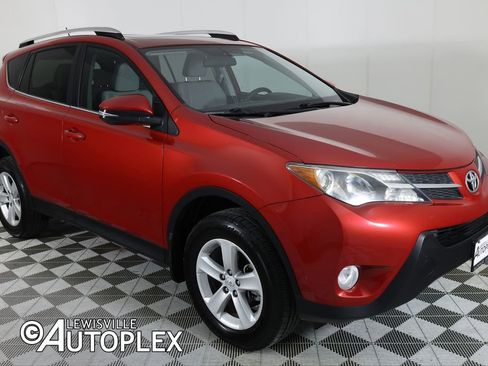 Used 2014 Toyota RAV4 XLE FWD image 3
