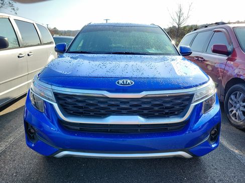 Used 2021 Kia Seltos S image 2