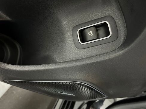 Used 2020 Mercedes-Benz A 220 4MATIC image 40