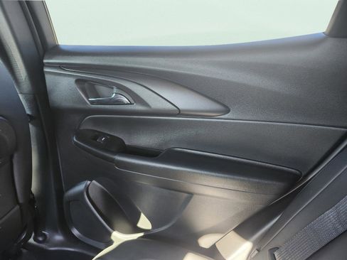 Used 2022 Chevrolet TrailBlazer RS image 28