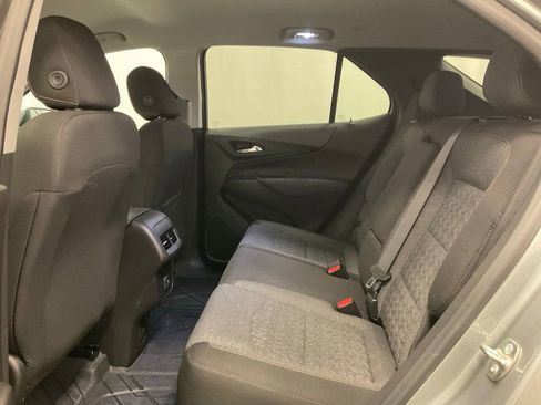 Used 2024 Chevrolet Equinox LT image 35