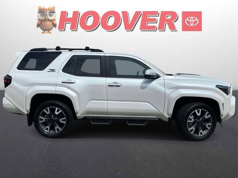 Used 2025 Toyota 4Runner TRD Sport Premium AWD/4WD image 2