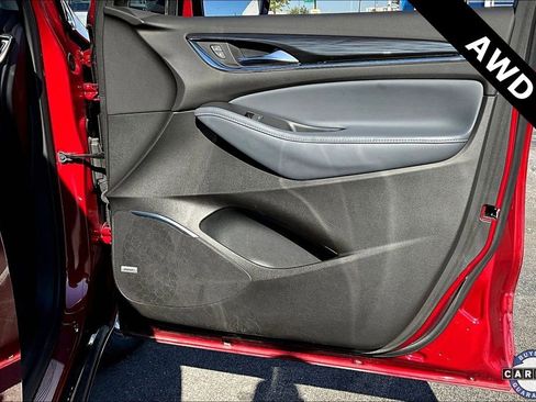 Used 2021 Buick Enclave Premium image 28