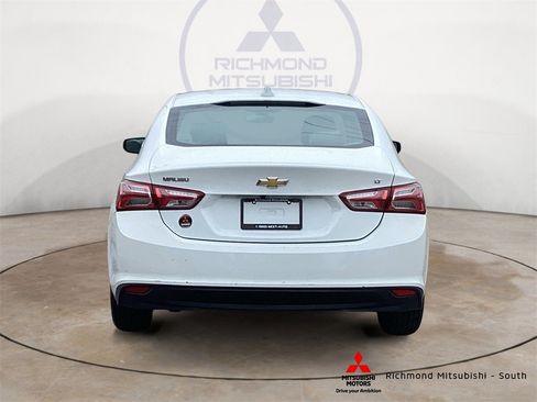 Used 2022 Chevrolet Malibu LT image 4