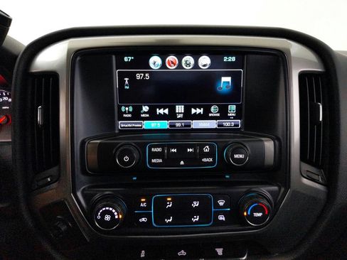 Used 2017 Chevrolet Silverado 2500 LT AWD/4WD image 22
