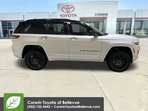 Used 2025 Jeep Grand Cherokee Summit w/ Adv Protech Group IV image 9