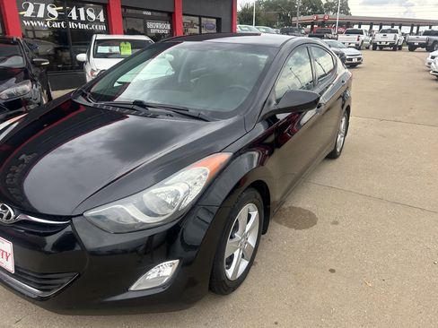 Used 2013 Hyundai Elantra GLS w/ Preferred Pkg image 1