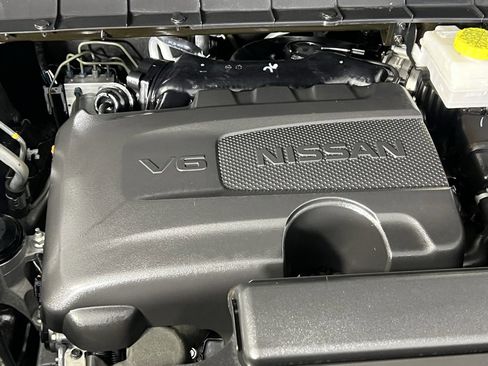 Used 2024 Nissan Pathfinder SL w/ Black Appearance Package image 35