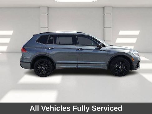 Used 2023 Volkswagen Tiguan SE R-Line image 6
