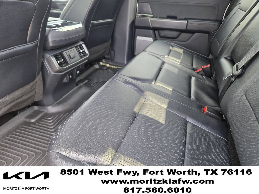 Used 2024 Ford F150 Lariat AWD/4WD image 29
