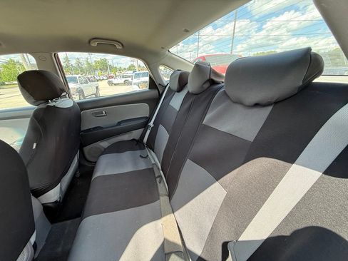 Used 2009 Hyundai Elantra SE FWD image 24