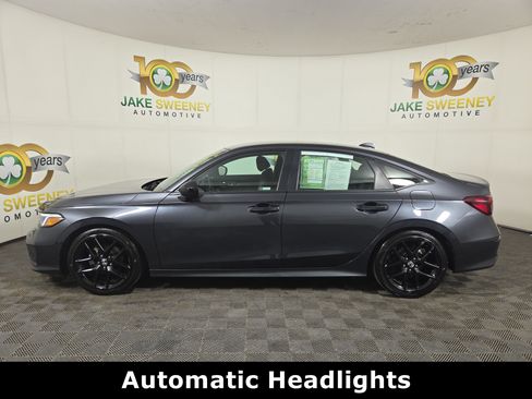 Used 2025 Honda Civic Sport image 6