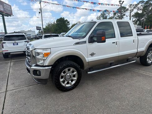 Used 2012 Ford F250 Lariat w/ Lariat Ultimate Pkg image 2