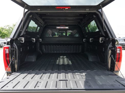 Used 2026 GMC Sierra 2500 Denali Ultimate AWD/4WD image 5