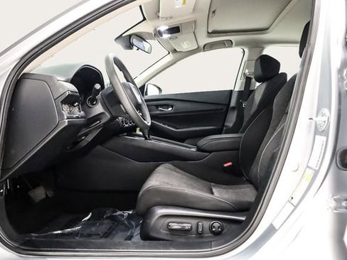 Used 2024 Honda Accord EX image 11