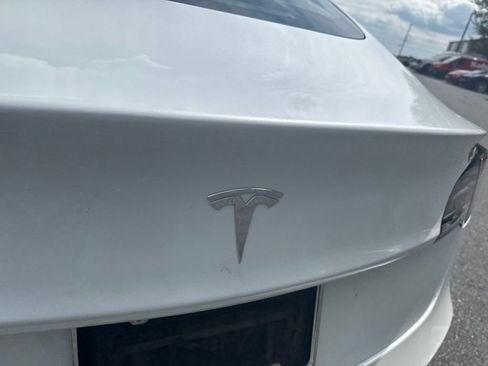 Used 2020 Tesla Model 3 Standard Range Plus RWD image 7