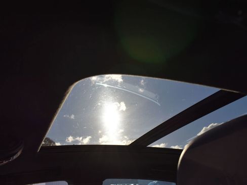 Used 2020 Maserati Levante image 16