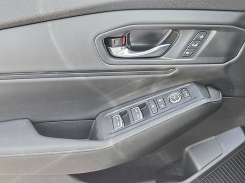 Certified 2025 Honda Accord Sport image 27