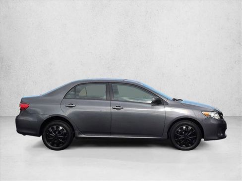 Used 2012 Toyota Corolla LE image 4