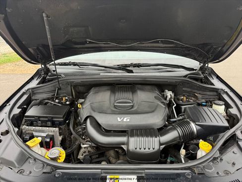 Used 2015 Jeep Grand Cherokee Overland w/ Advanced Technology Group AWD/4WD image 21