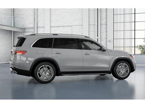 New 2026 Mercedes-Benz GLS 450 4MATIC image 18