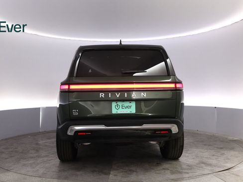 Used 2026 Rivian R1S Adventure AWD/4WD image 15