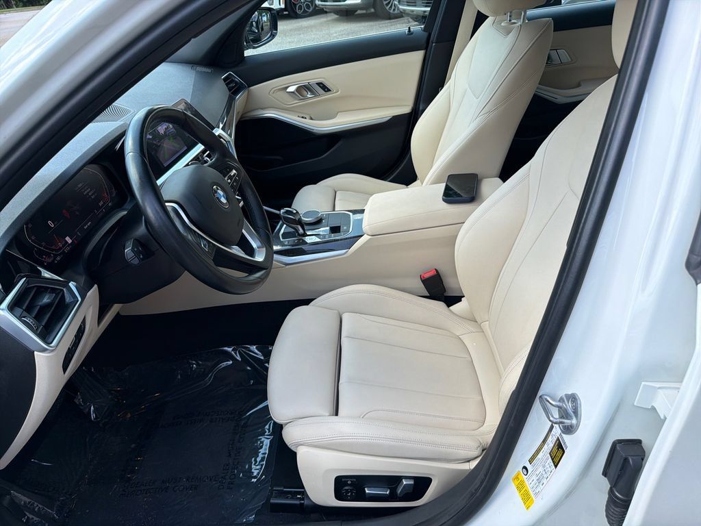 Used 2021 BMW 330i Sedan w/ Convenience Package RWD image 9