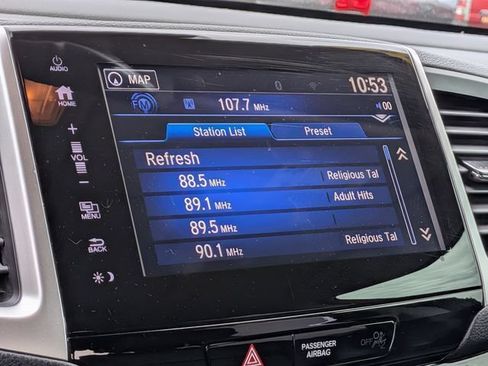 Used 2018 Honda Pilot Touring image 24