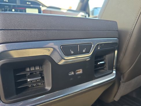 Used 2022 GMC Sierra 1500 Denali image 16