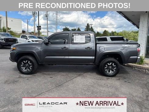 Used 2023 Toyota Tacoma TRD Off-Road w/ Black Out Package (TMS) AWD/4WD image 2