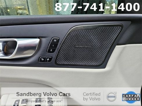 Certified 2023 Volvo XC60 B6 Ultimate w/ Protection Package Premier image 17
