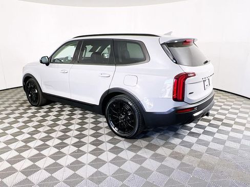 Used 2022 Kia Telluride SX w/ SX Prestige Package AWD/4WD image 5