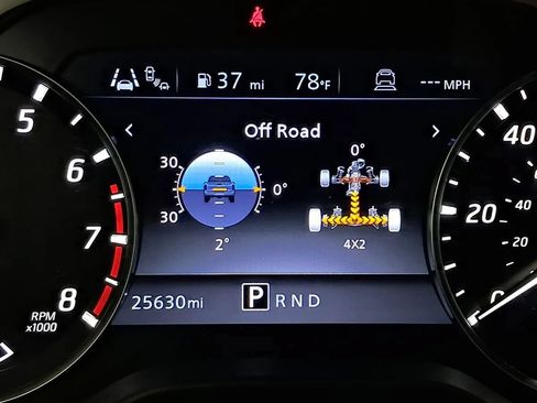 Used 2023 Nissan Titan SV RWD image 14