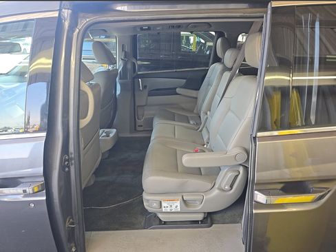 Used 2016 Honda Odyssey Touring image 8