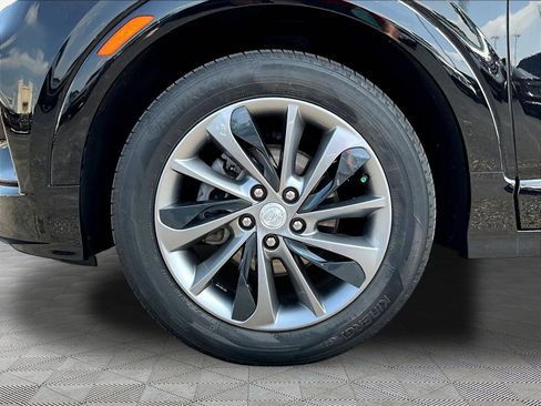 Used 2022 Buick Encore GX Preferred w/ Sport Touring Package FWD image 33