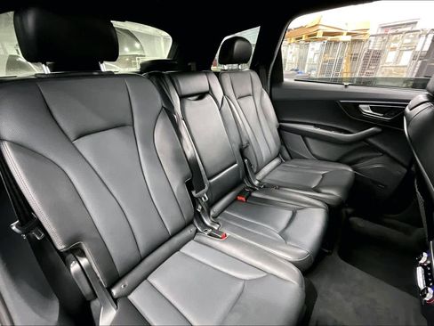 Used 2019 Audi Q7 3.0T Premium Plus image 18