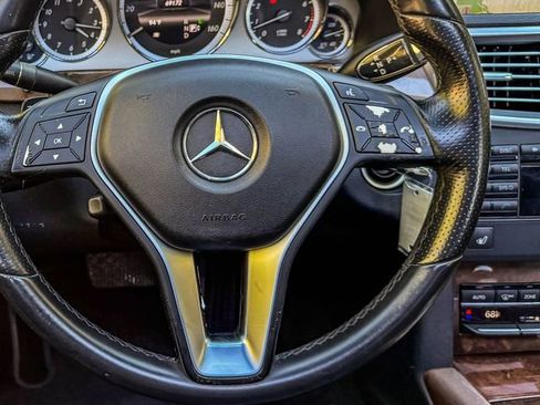 Used 2013 Mercedes-Benz E 350 Sedan image 30