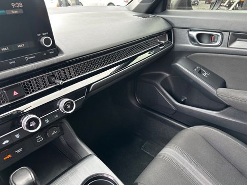 Used 2022 Honda Civic Sport image 31