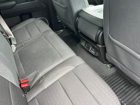 Used 2024 Chevrolet Silverado 1500 LT image 18