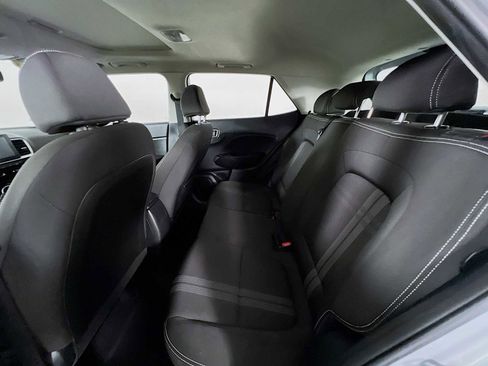 Certified 2023 Hyundai Venue SEL image 23