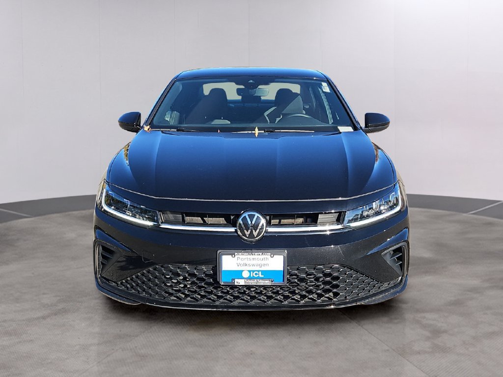 Certified 2025 Volkswagen Jetta Sport FWD image 2